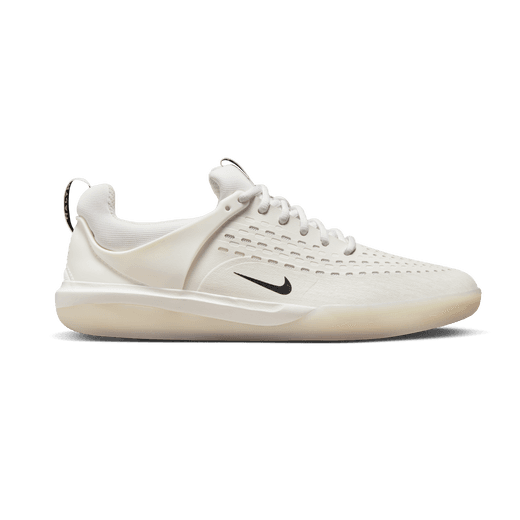 Nike sb sales team shoe